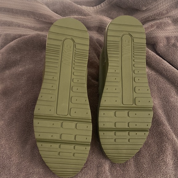 Brand new; never worn Air Max LTD 3 - Picture 9 of 11